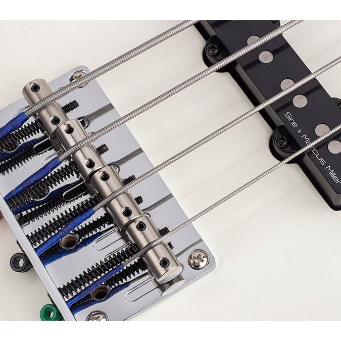 Sire V7+ A4F/AWH Marcus Miller 2nd Gen fretless 4-snarige basgitaar Antique White