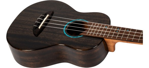 Flight Iris Tinta Concert TBK Ukulele met All Solid Mahogany Body, Rosewood Toets en Fluorocarbon Snaren, Transparent Black