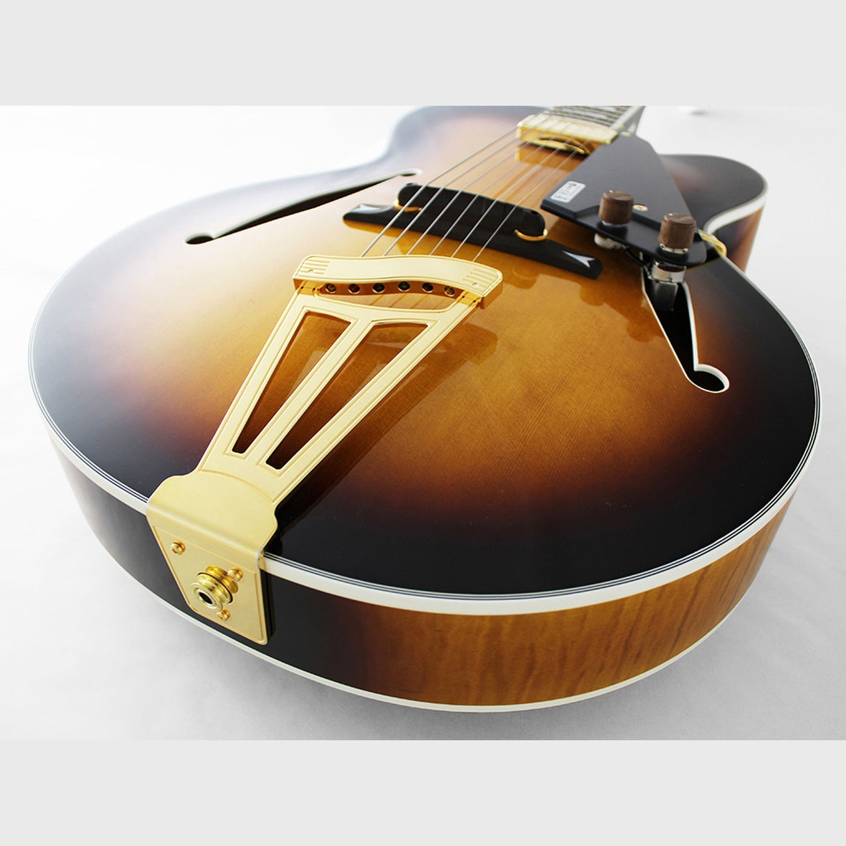 FGN Masterfield Jazz FP elektrische gitaar Jazz Natural, Floating Pickup, 20 jumbo frets, met koffer