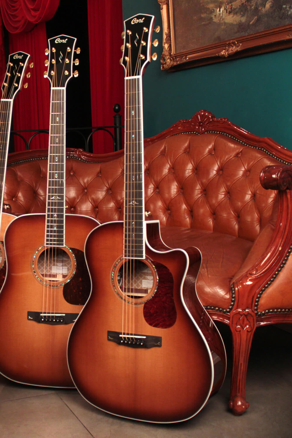 Cort Gold-A8 – Massief Pau Ferro, Torrefied Sitka & Fishman Flex Blend – Light Burst