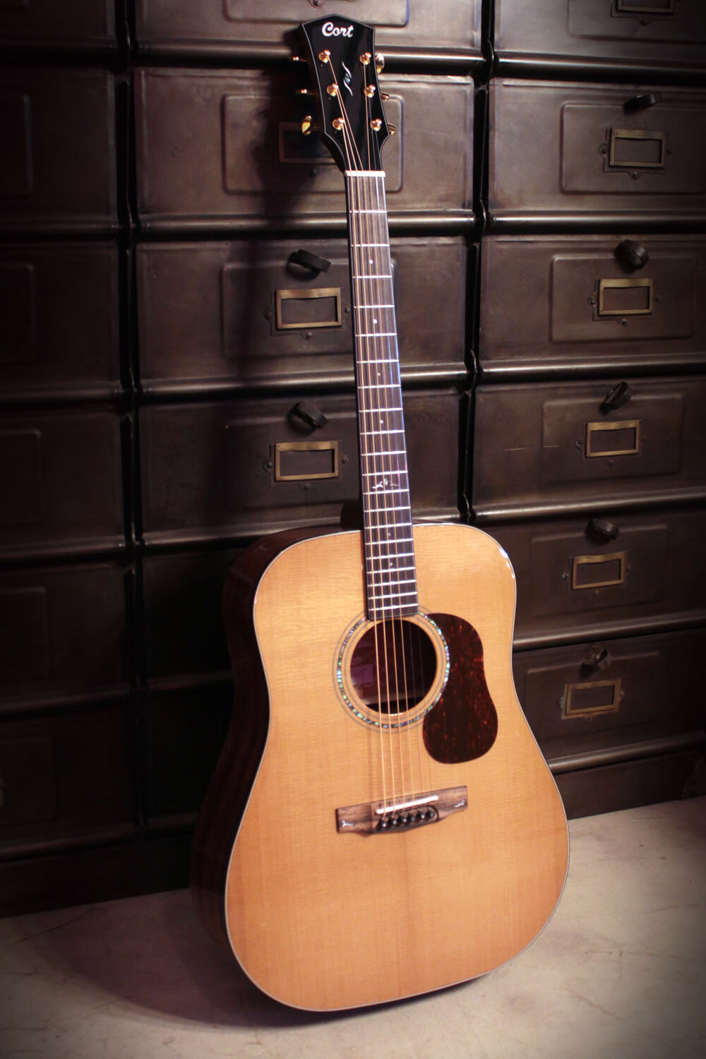 Cort Gold-D6 – Massief Mahonie, Torrefied Sitka & Puur Akoestisch