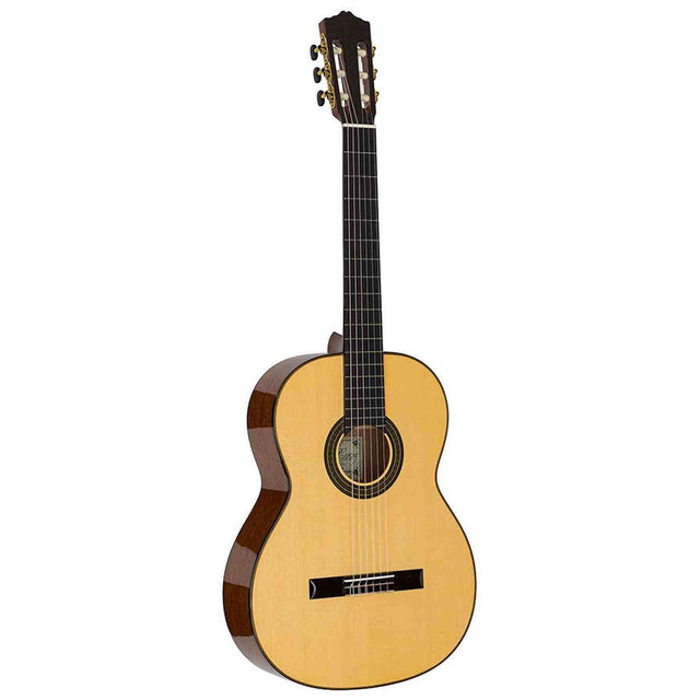 Salvador Cortez CS-80 – Klassieke gitaar met massief spruce bovenblad en mahonie body