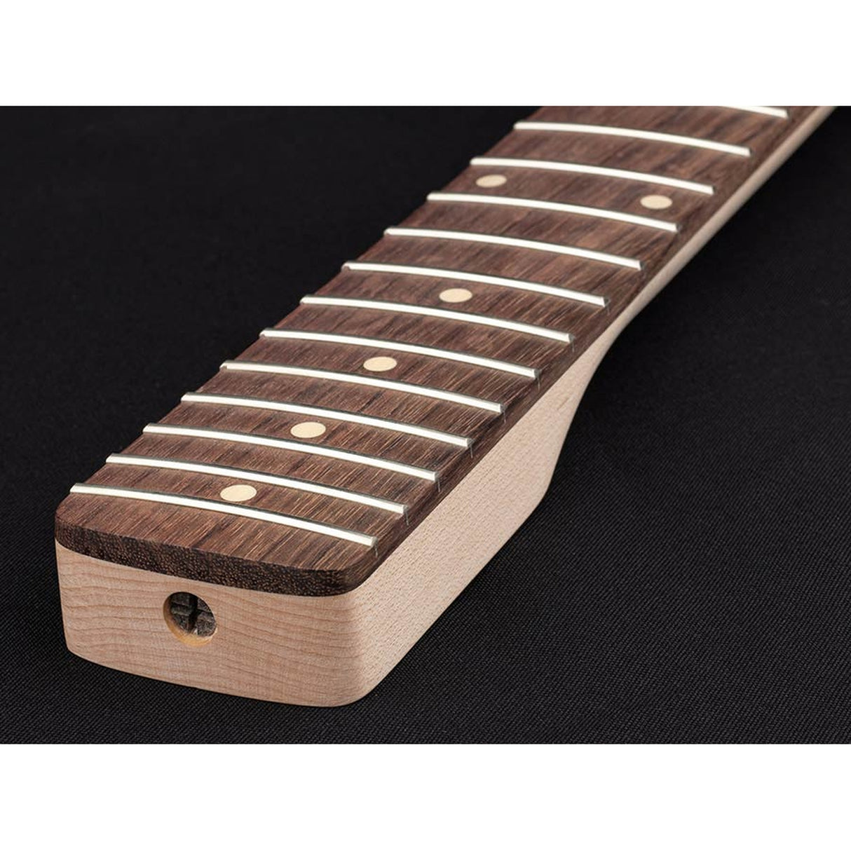 Boston ESN21R-C contemporary neck, made in EU, ST style, maple/rosewood, half paddle, 9,5" radius, 6105 fretwire