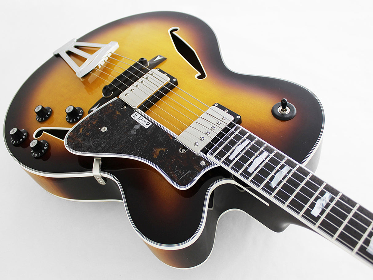 FGN Masterfield Full Acoustic Jazz elektrische gitaar Jazz Burst, Alnico 3 humbuckers, met koffer