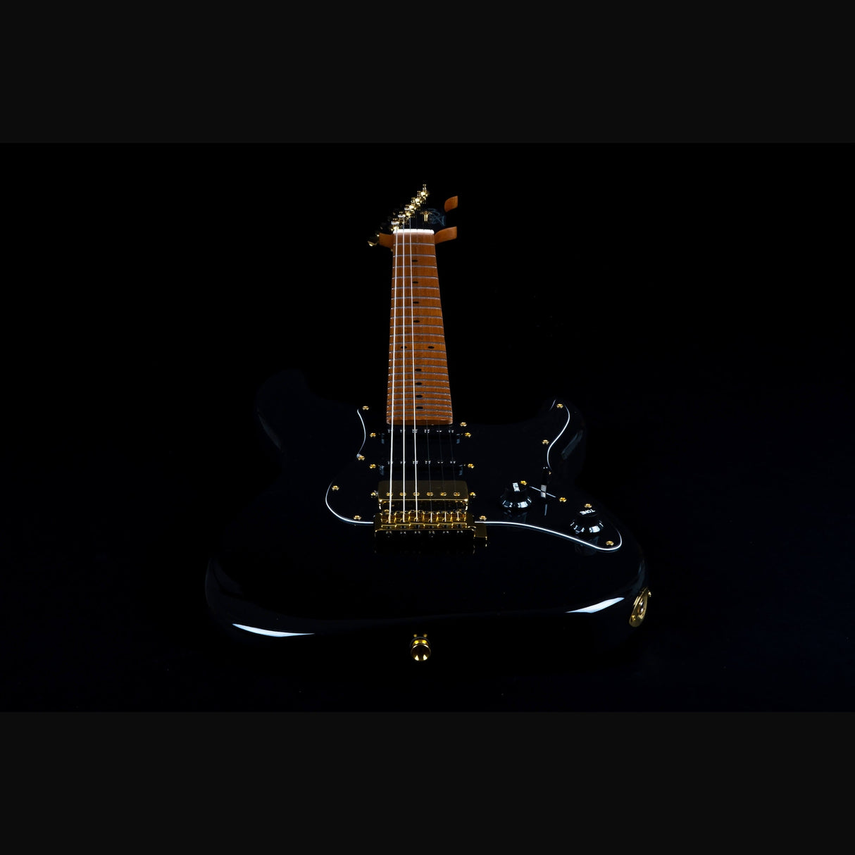 Jet Guitars JS-400 BKG elektrische gitaar - Zwart Gouden Hardware