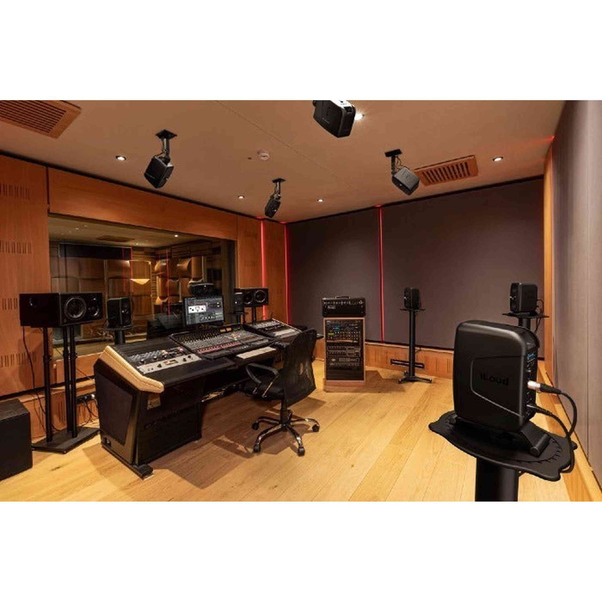 IK Multimedia iLoud Micro Monitor Pro Zwart Stereo Set Actieve 3 Inch Studio Monitors Inclusief ARC Microfoon