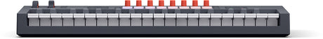 Novation FLkey2 37 master keyboard met 37 toetsen, 16 pads en OLED display