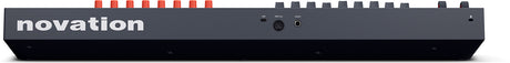 Novation FLkey2 49 master keyboard met 49 toetsen, 16 pads en 9 faders