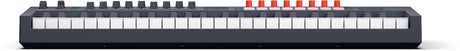 Novation FLkey2 49 master keyboard met 49 toetsen, 16 pads en 9 faders