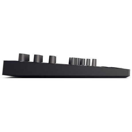 Novation Launch Control XL 3 – USB MIDI Controller met 8 Faders, 24 Encoders en OLED-display