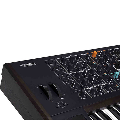 Arturia PolyBrute Noir – 61 toetsen, analoog, morphée controller, ribbon, 6-stemmig