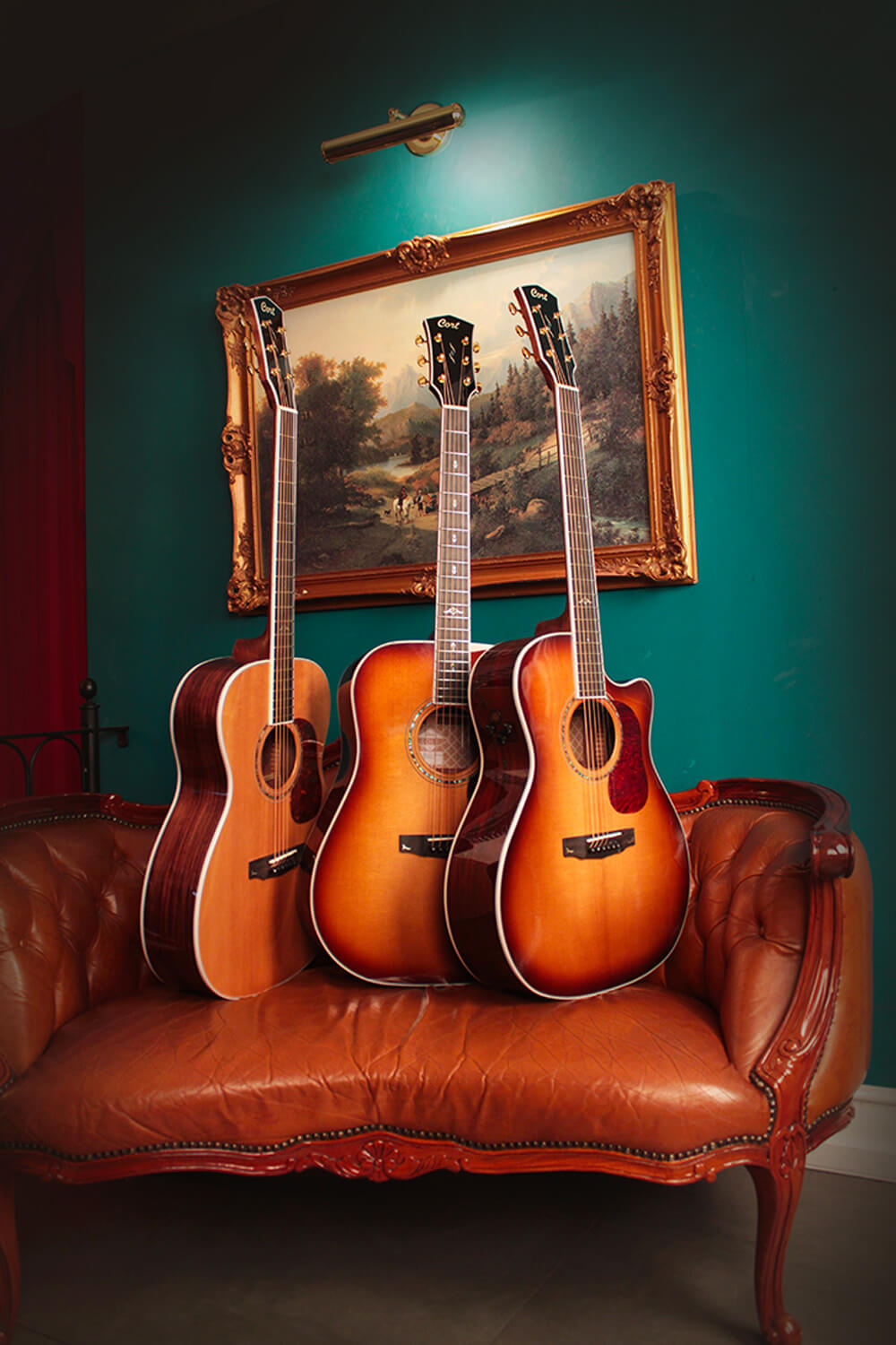 Cort Gold-A8 – Massief Pau Ferro, Torrefied Sitka & Fishman Flex Blend – Light Burst