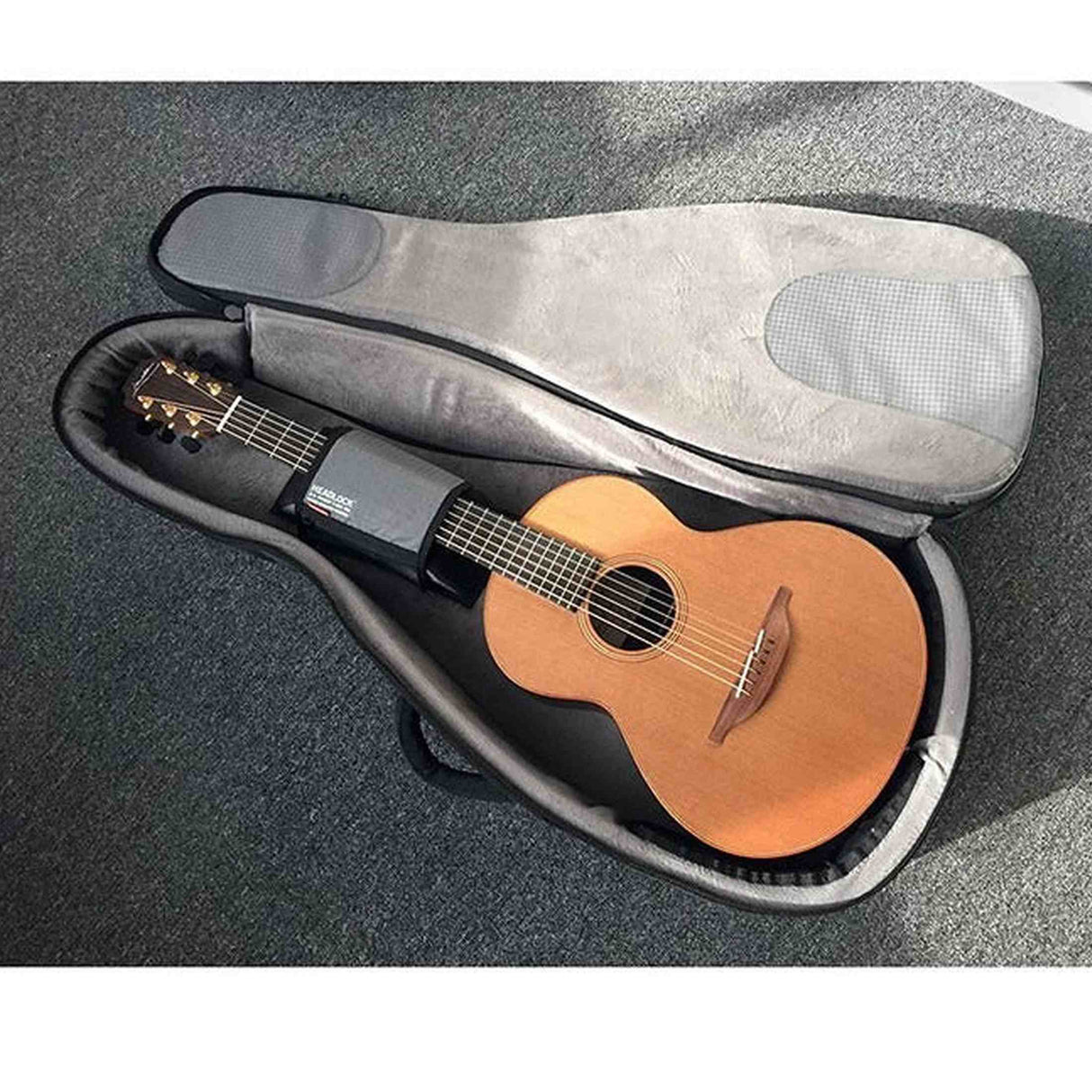 MONO Classic Acoustic Parlor Guitar Case Black gigbag voor parlor en mini akoestische gitaren met Sharkskin bescherming